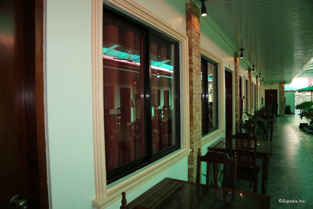 Reddoorz Premium Near Pristine Beach Puerto Princesa Ngoại thất bức ảnh
