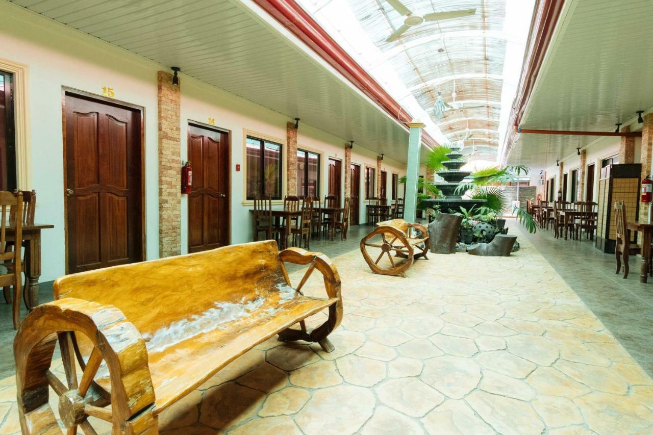 Reddoorz Premium Near Pristine Beach Puerto Princesa Ngoại thất bức ảnh
