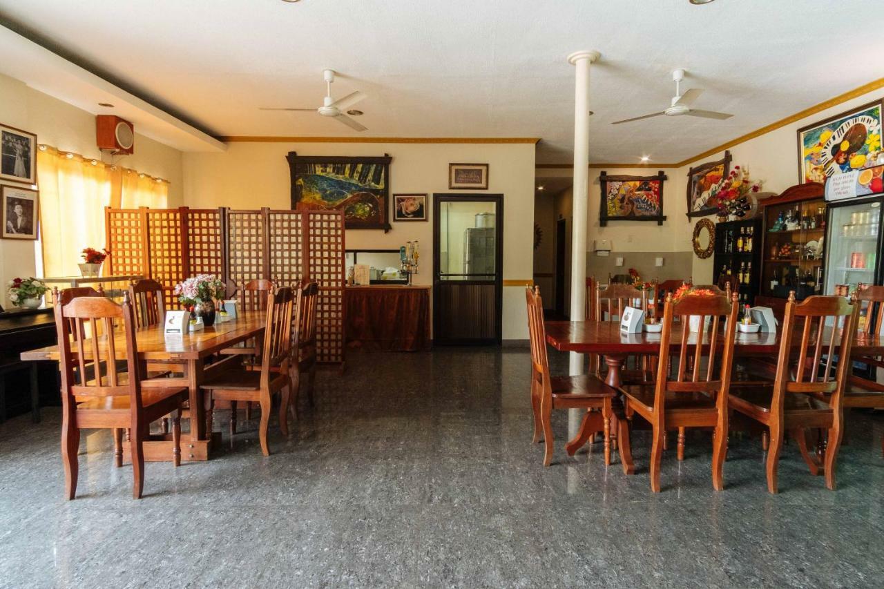 Reddoorz Premium Near Pristine Beach Puerto Princesa Ngoại thất bức ảnh